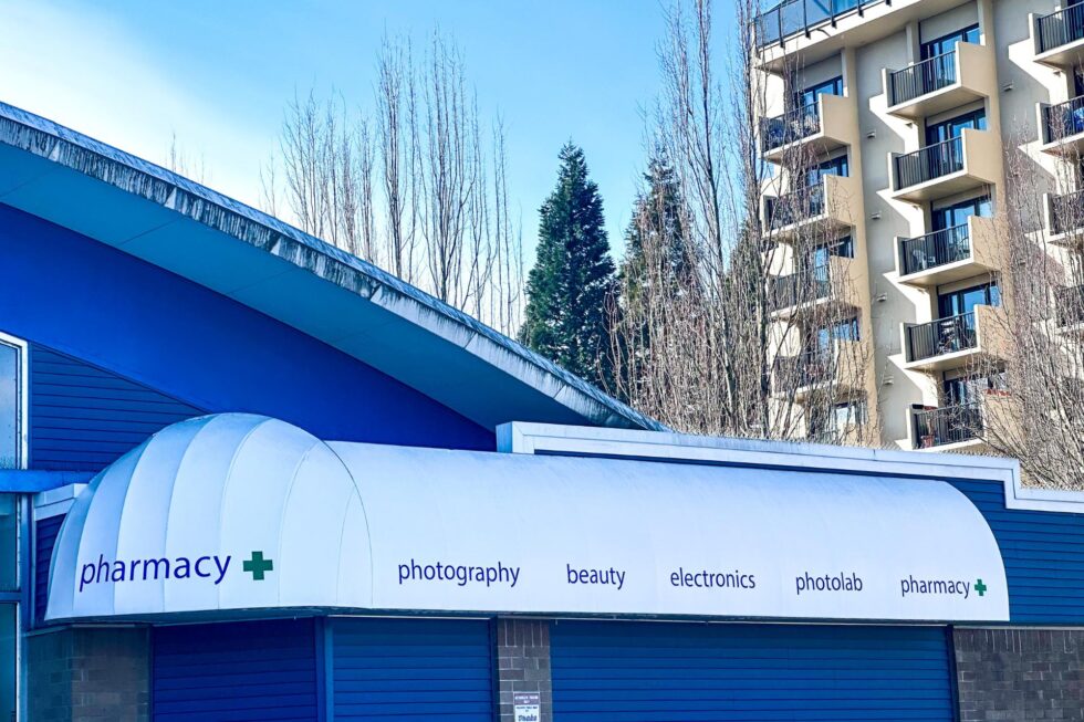 Outdoor & Retractable Awnings BC